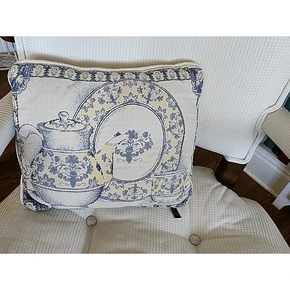 CHARMING Teapot Plate Cup Woven Jacquard Blue White Yellow Cottagecore 13x11 VTG